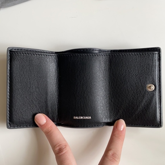 Authentic Balenciaga wallet - Picture 4 of 7